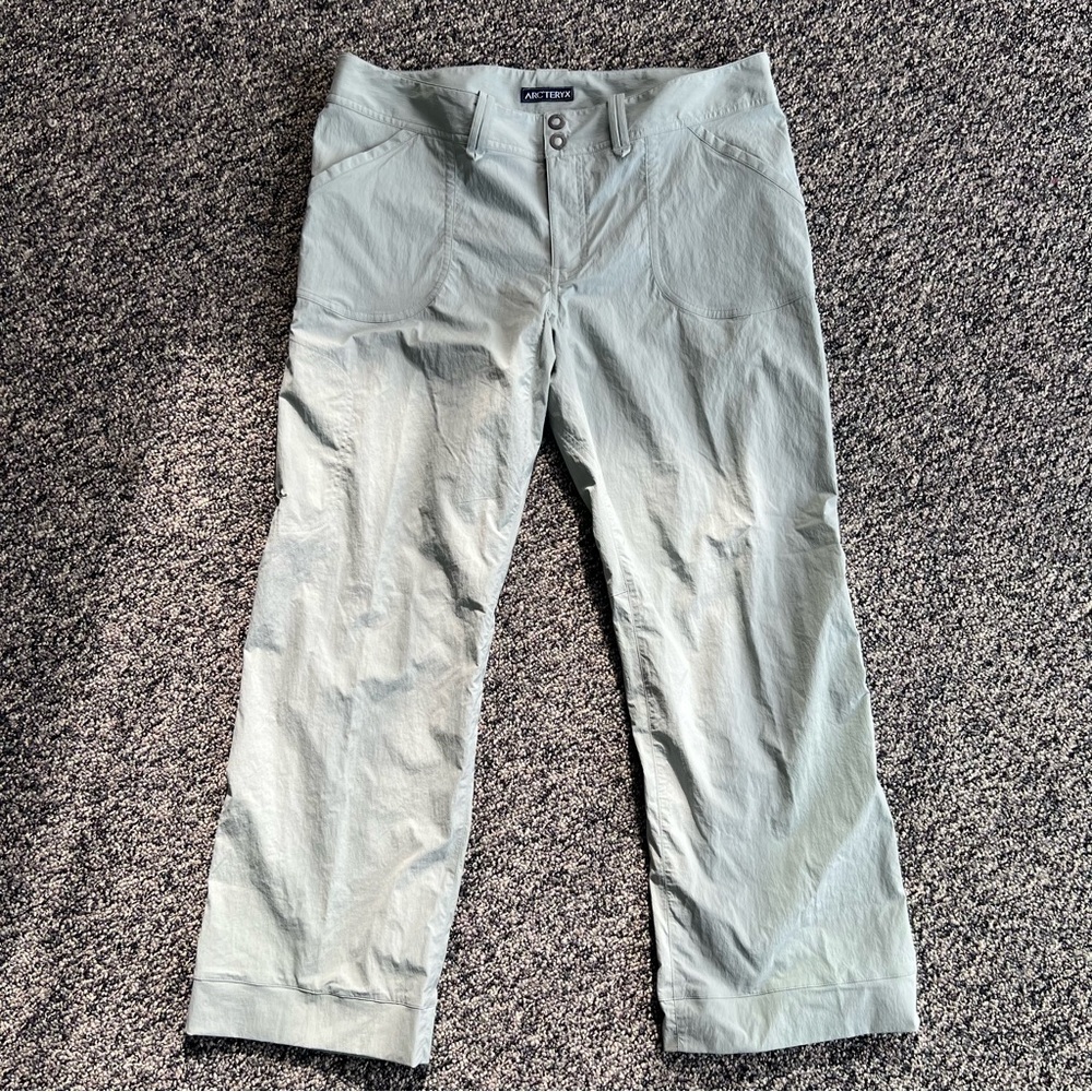 Arc'teryx Nia Hiking Wind Resistant Softshell Cargo Pants Trousets